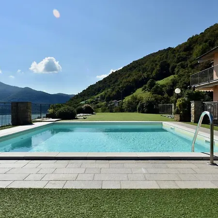 Apartment Italian - Gemini Tavernola Bergamasca